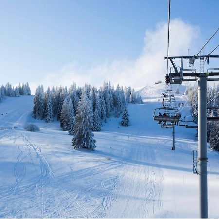 Appartement 4 Personnes Proche Lac Saint Point Montperreux Экстерьер фото