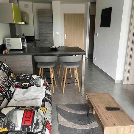 Appartement 4 Personnes Proche Lac Saint Point Montperreux Экстерьер фото