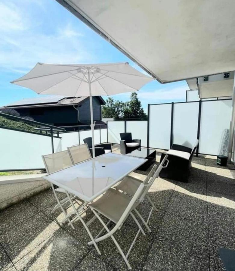 Appartement 4 Personnes Proche Lac Saint Point Montperreux Экстерьер фото
